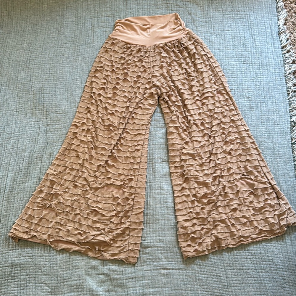 Lucky & Blessed ruffle flare pants size XL